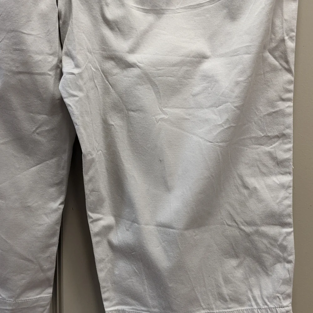 White Stag Stretch Classic Tan Khaki Chinos Bermudas/Capris- Size 10